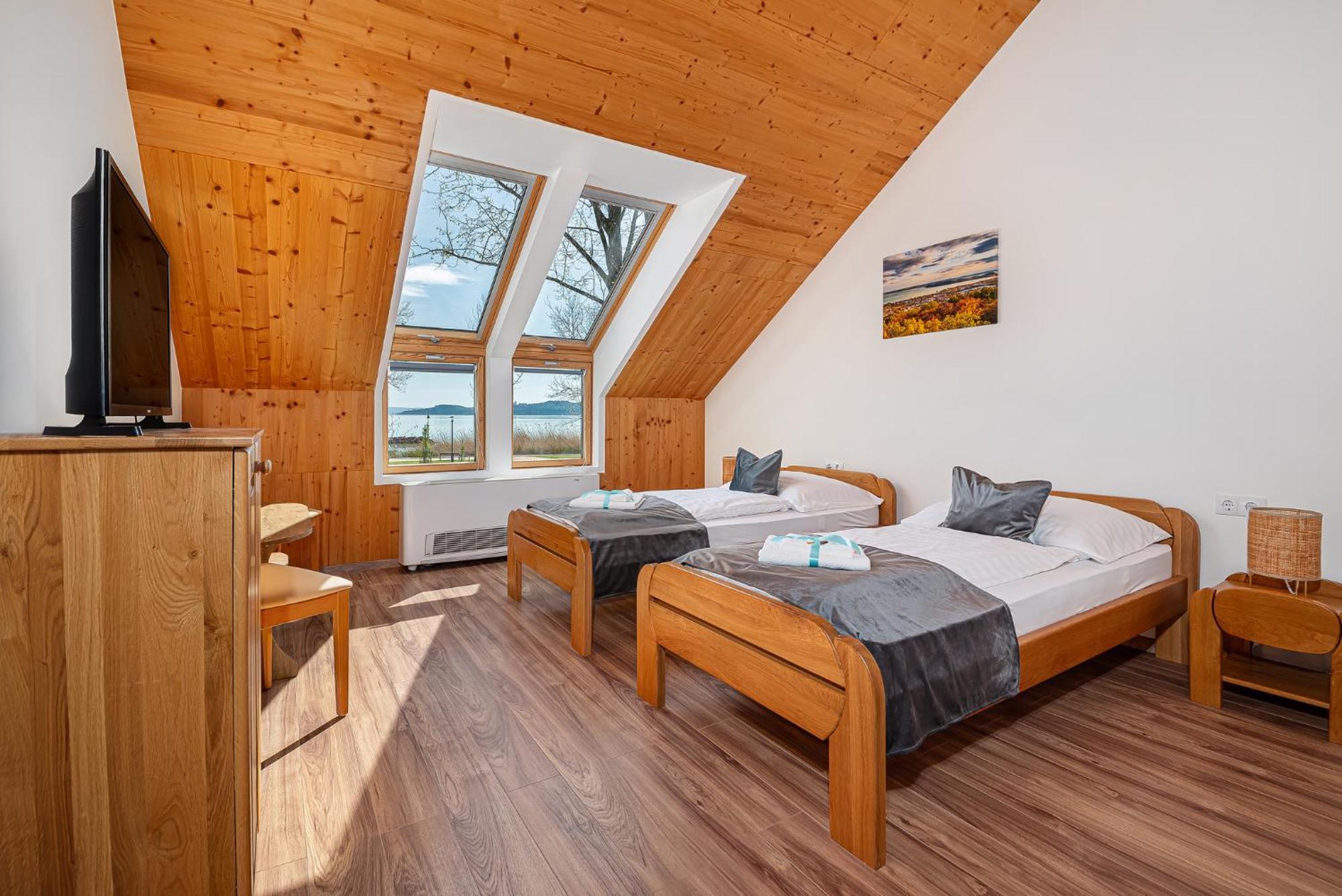 Golden Bridge Rooms Balatonfüred Exterior foto